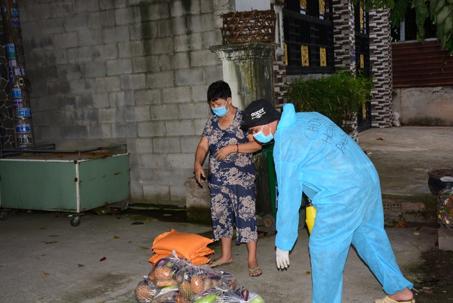 Continuing to support people in need in the Covid-19 pandemic of Hoang Phap Pagoda (series 12)