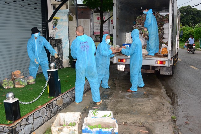 Continuing to support people in need in the Covid-19 pandemic of Hoang Phap Pagoda (series 12)