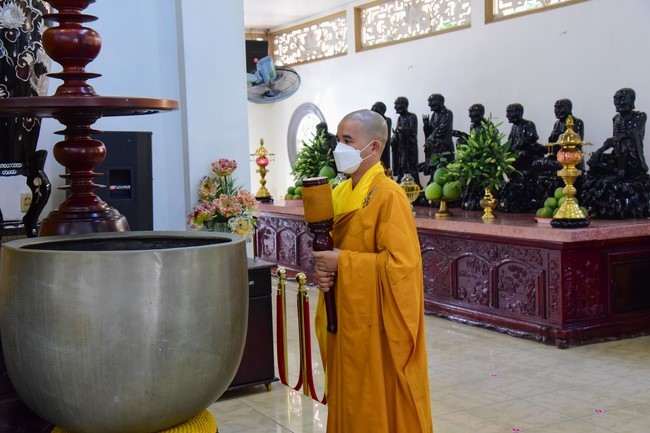 Pravaranà Ceremony at Hoang Phap Pagoda