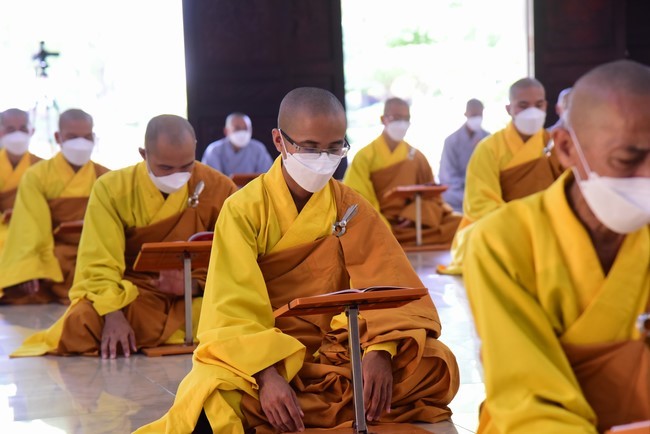Pravaranà Ceremony at Hoang Phap Pagoda
