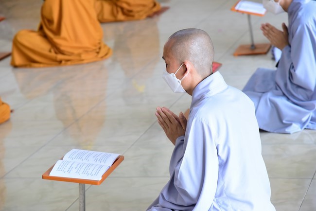 Pravaranà Ceremony at Hoang Phap Pagoda