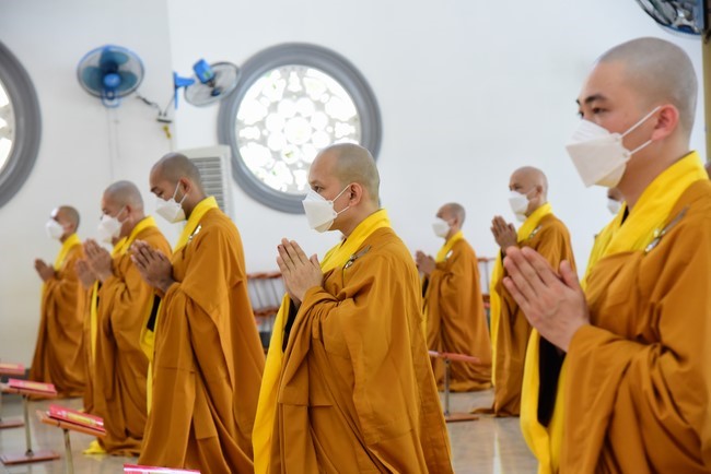 Pravaranà Ceremony at Hoang Phap Pagoda