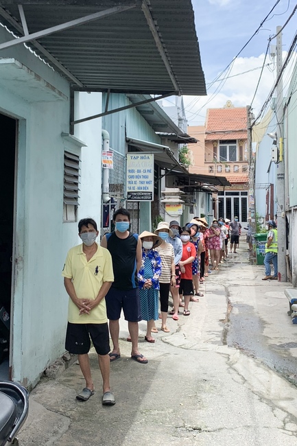Chùa Hoằng Pháp: Tiếp tục hỗ trợ người dân khó khăn trong đại dịch Covid (đợt 8)