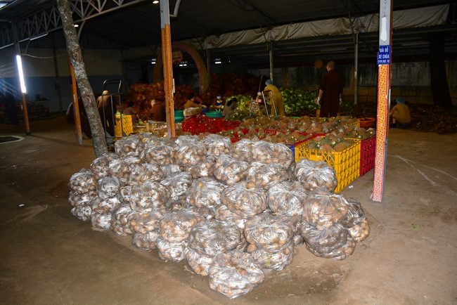 Continuing to support people in need in the Covid-19 pandemic of Hoang Phap Pagoda (series 9)