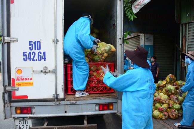 Continuing to support people in need in the Covid-19 pandemic of Hoang Phap Pagoda (series 9)
