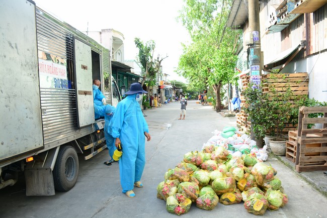 Continuing to support people in need in the Covid-19 pandemic of Hoang Phap Pagoda (series 9)
