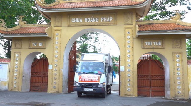 Continuing to support people in need in the Covid-19 pandemic of Hoang Phap Pagoda (series 9)