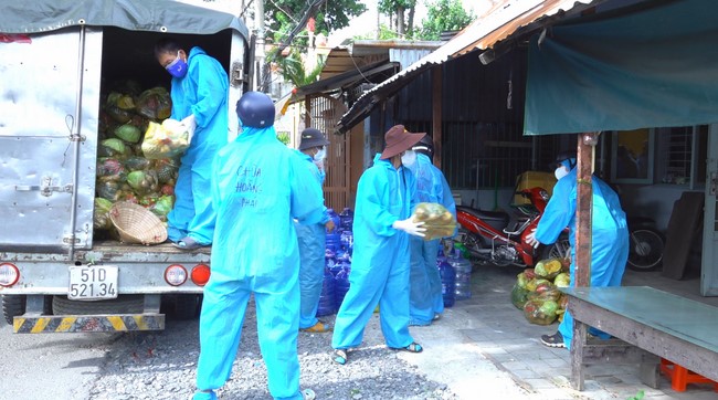 Continuing to support people in need in the Covid-19 pandemic of Hoang Phap Pagoda (series 9)