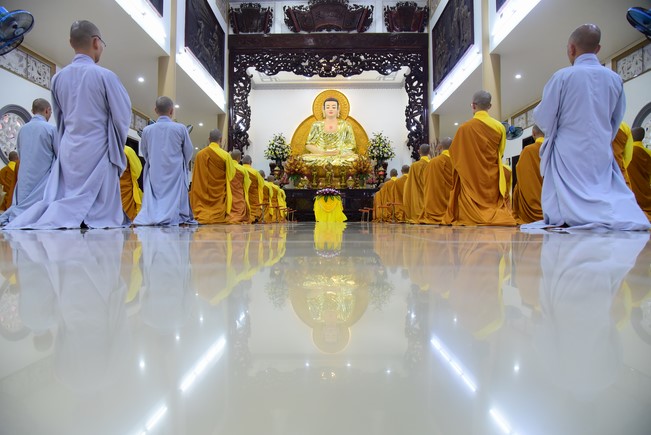 Pratimoksa commandment rite