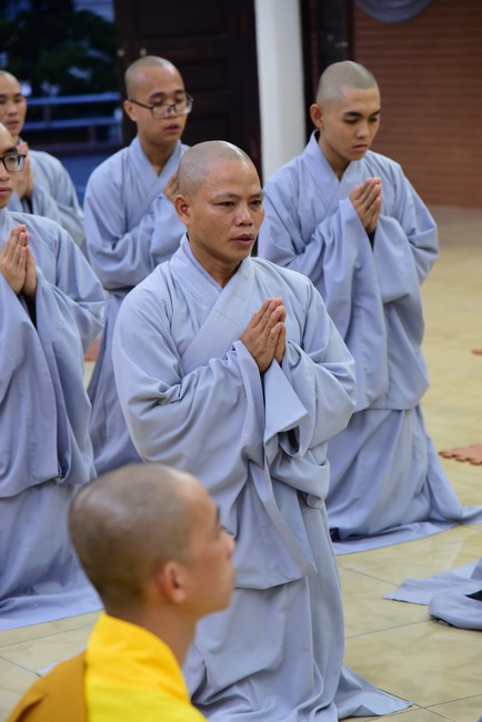 Pratimoksa commandment rite