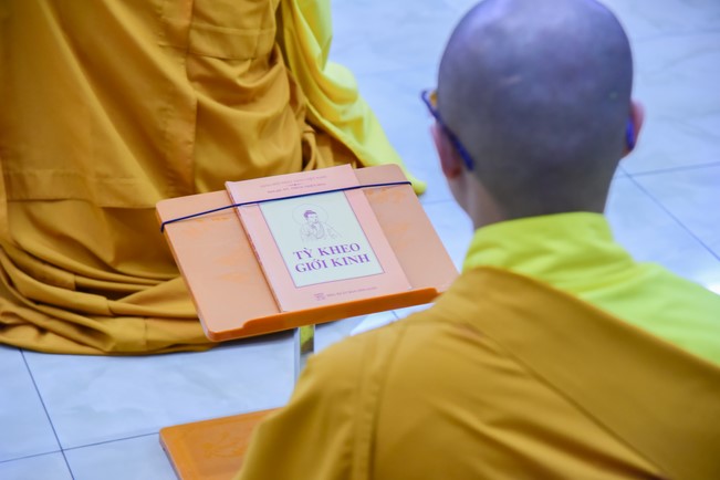 Pratimoksa commandment rite