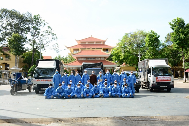 Continuing to support people in need in the Covid-19 pandemic of Hoang Phap Pagoda (series 10)