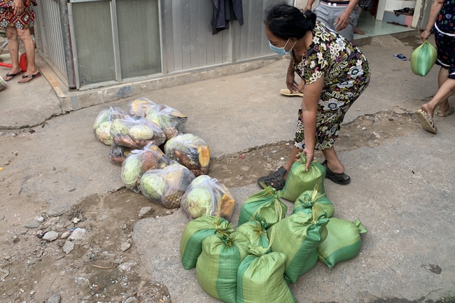 Continuing to support people in need in the Covid-19 pandemic of Hoang Phap Pagoda (series 10)