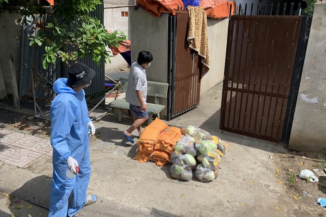 Continuing to support people in need in the Covid-19 pandemic of Hoang Phap Pagoda (series 10)