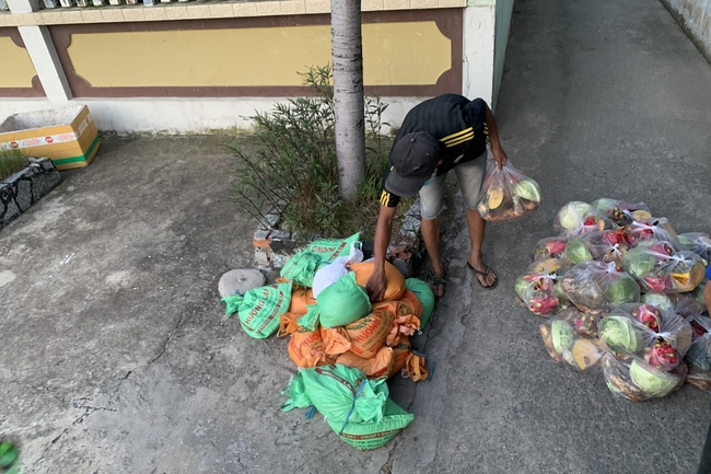 Continuing to support people in need in the Covid-19 pandemic of Hoang Phap Pagoda (series 10)