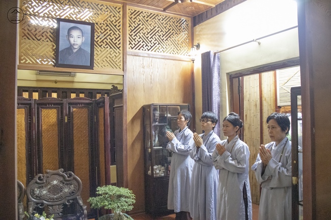 Being still the fragrance of virtue to thousands of years