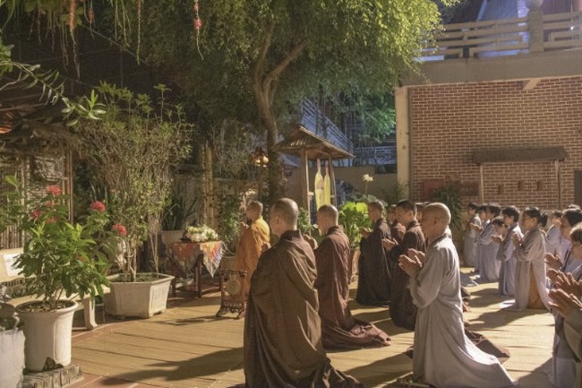 Being still the fragrance of virtue to thousands of years