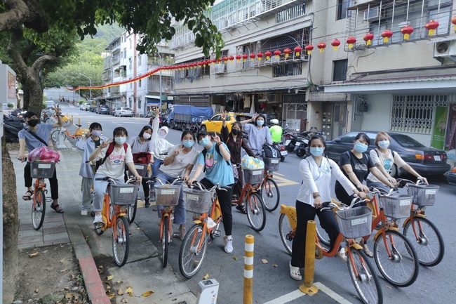 Charity in Ullambana season of Linh An Pagoda in a Taiwan