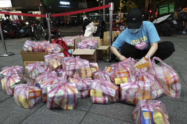 Charity in Ullambana season of Linh An Pagoda in a Taiwan