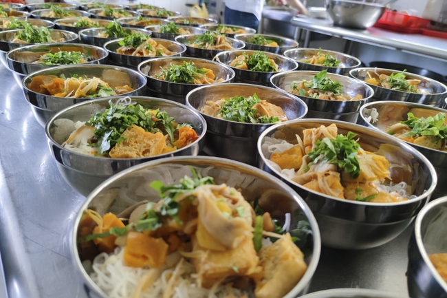 Ullambana away from home – Linh An (Linh Yin) Pagoda in Taipei, Taiwan