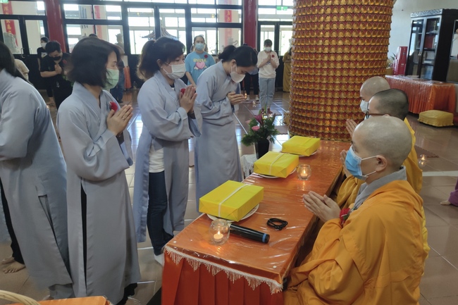 Ullambana away from home – Linh An (Linh Yin) Pagoda in Taipei, Taiwan