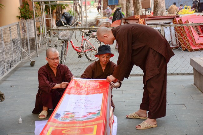 Preparation Activities to Welcome Year of Tiger (part 1)