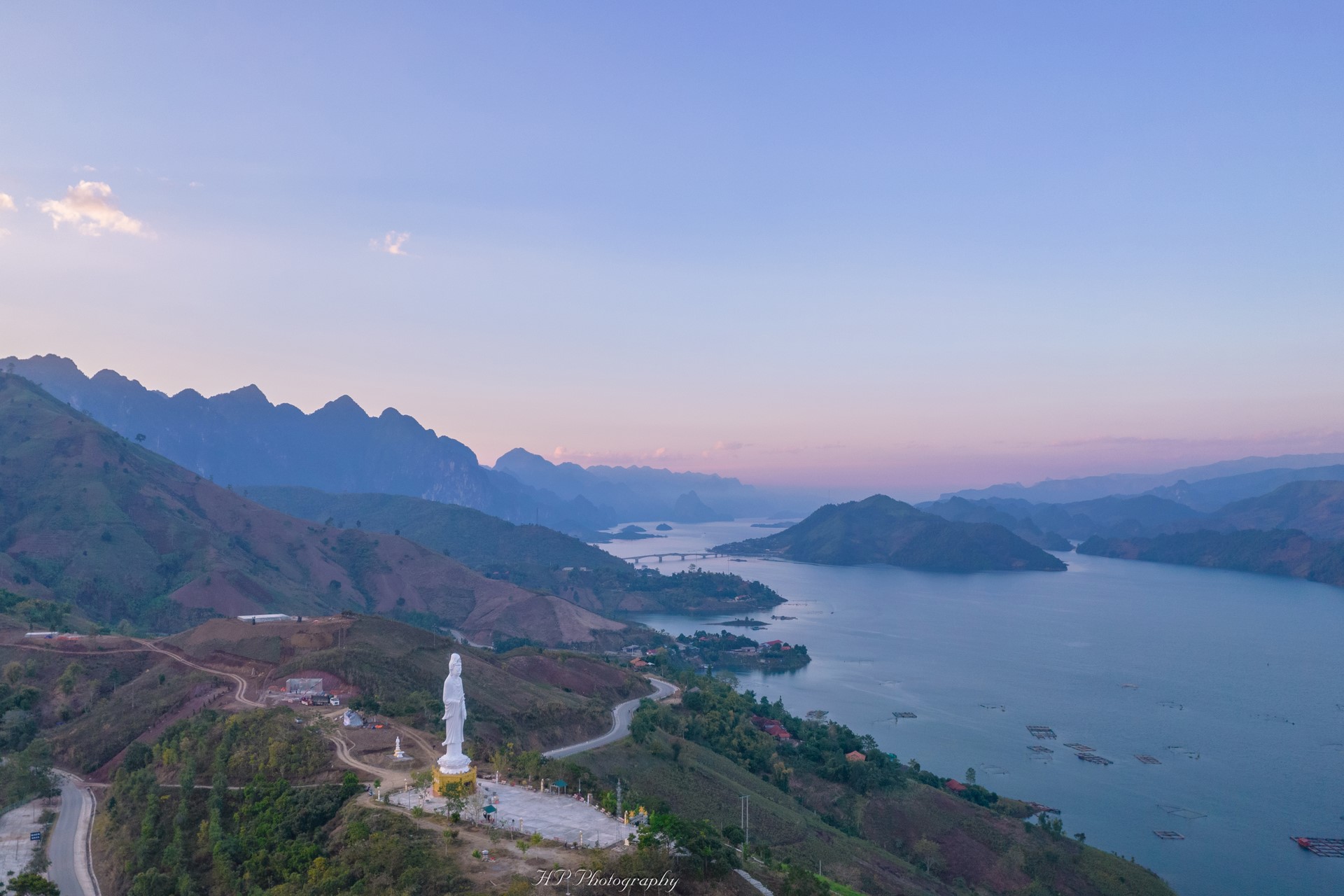 Non nước Tây Bắc - Cảnh sắc Quỳnh Nhai