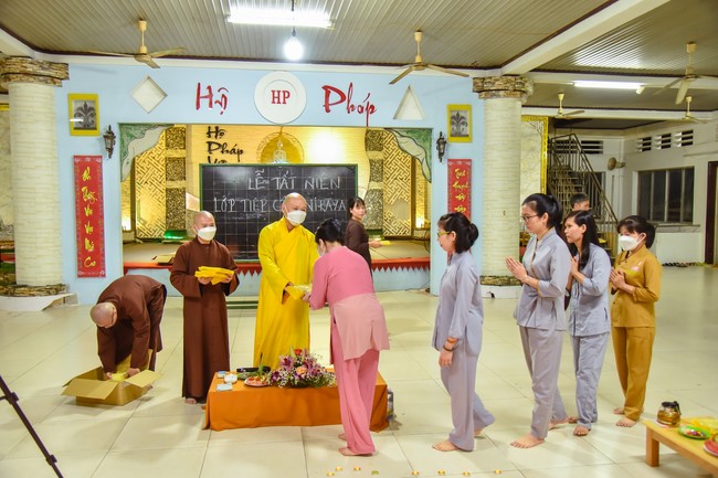 Tất niên lớp học tiếp cận kinh Nikāya