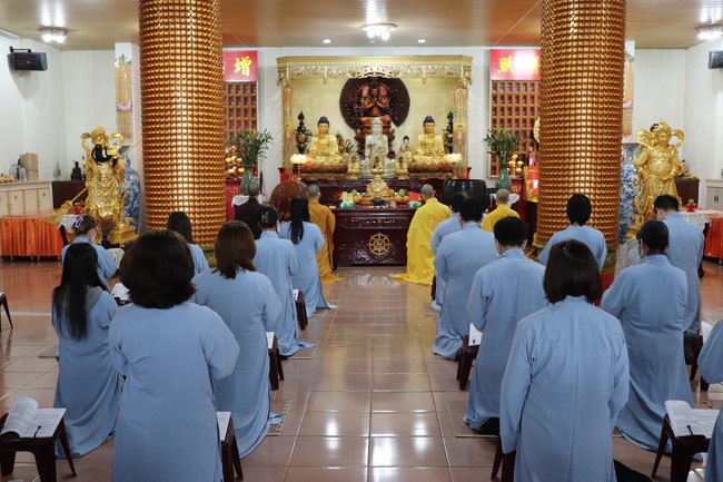 Year-end Retreat of Linh An pagoda – Repentant Ceremony