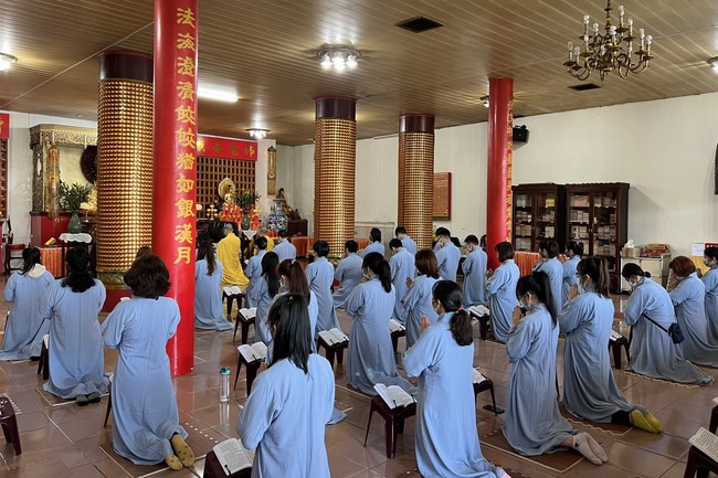 Year-end Retreat of Linh An pagoda – Repentant Ceremony