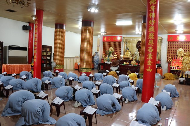 Year-end Retreat of Linh An pagoda – Repentant Ceremony