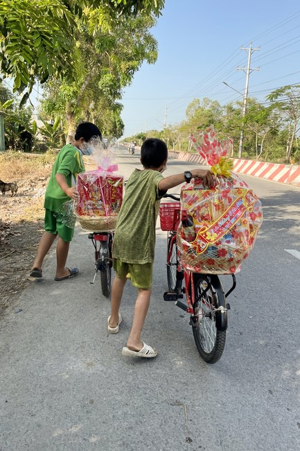 Spring Smile Program of  An Huong Pagoda