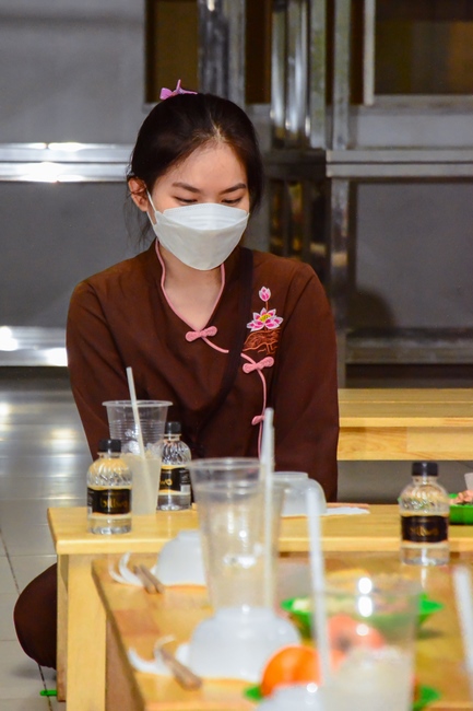 Year’s end party of balloons' Shaping group