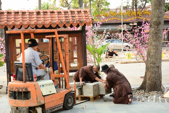 Preparation Activities to Welcome Year of Tiger (part 2)