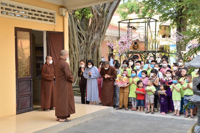 Gratitude Ceremony – Year End Party of the Nurturing Wisdom class