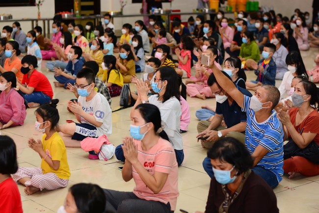 Gratitude Ceremony – Year End Party of the Nurturing Wisdom class