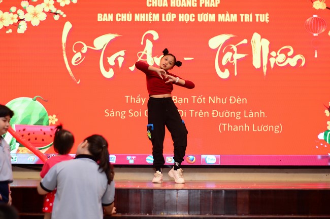 Gratitude Ceremony – Year End Party of the Nurturing Wisdom class