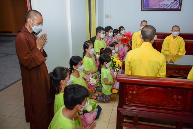 Gratitude Ceremony – Year End Party of the Nurturing Wisdom class