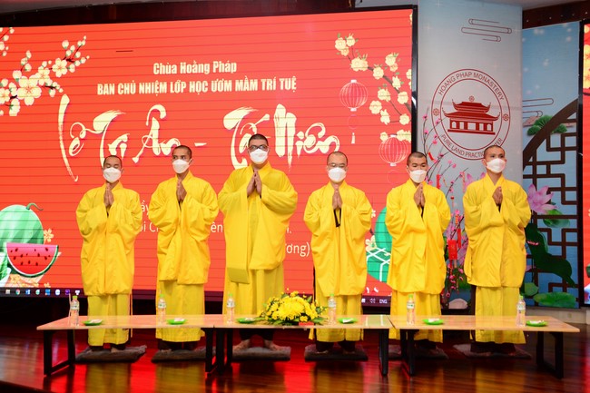 Gratitude Ceremony – Year End Party of the Nurturing Wisdom class