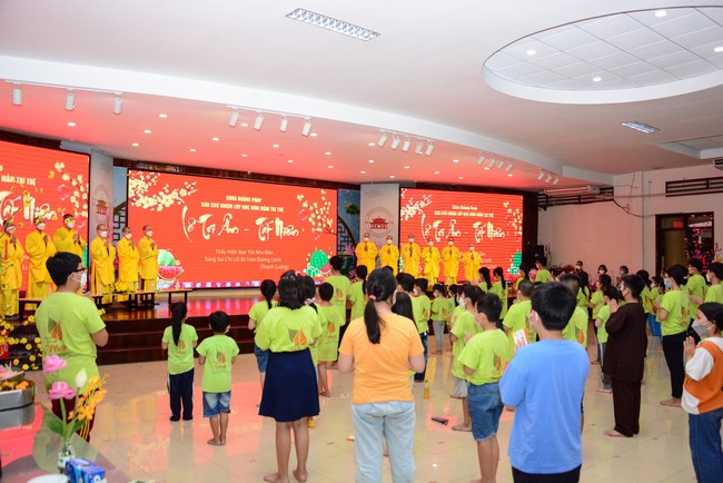 Gratitude Ceremony – Year End Party of the Nurturing Wisdom class