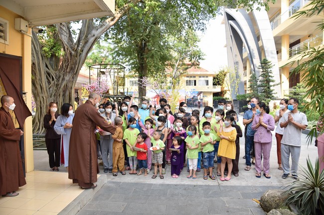 Gratitude Ceremony – Year End Party of the Nurturing Wisdom class