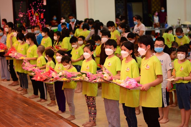 Gratitude Ceremony – Year End Party of the Nurturing Wisdom class