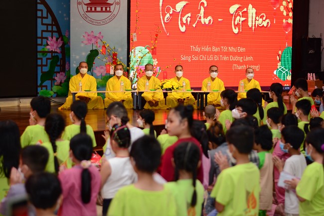 Gratitude Ceremony – Year End Party of the Nurturing Wisdom class