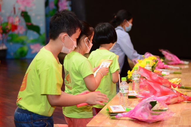 Gratitude Ceremony – Year End Party of the Nurturing Wisdom class