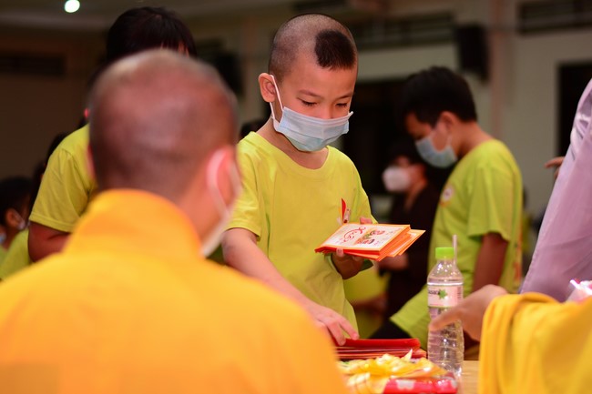 Gratitude Ceremony – Year End Party of the Nurturing Wisdom class