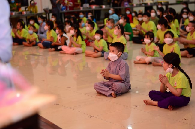 Gratitude Ceremony – Year End Party of the Nurturing Wisdom class