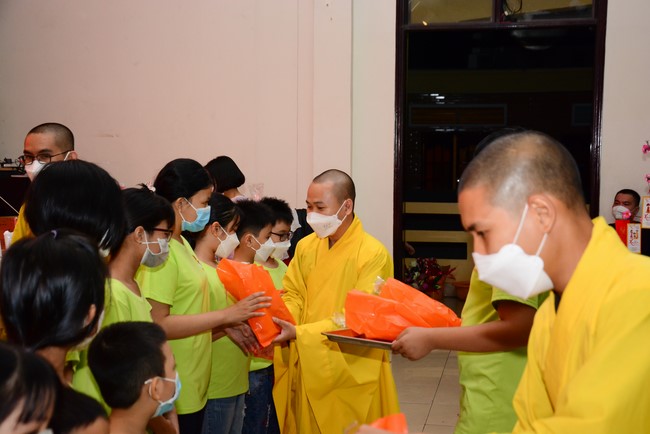 Gratitude Ceremony – Year End Party of the Nurturing Wisdom class