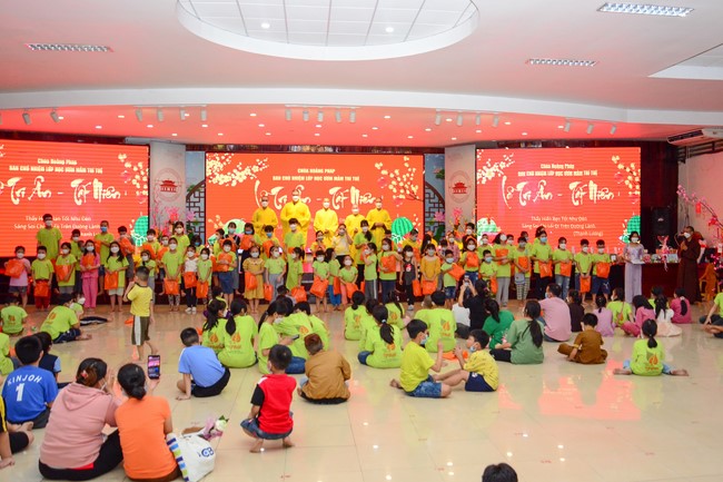 Gratitude Ceremony – Year End Party of the Nurturing Wisdom class