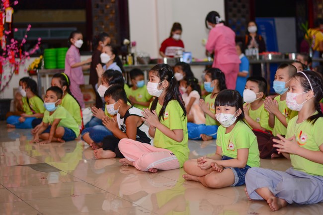 Gratitude Ceremony – Year End Party of the Nurturing Wisdom class