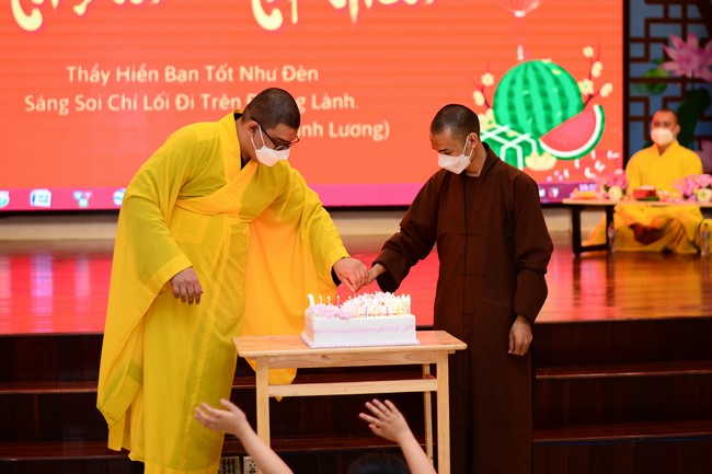 Gratitude Ceremony – Year End Party of the Nurturing Wisdom class